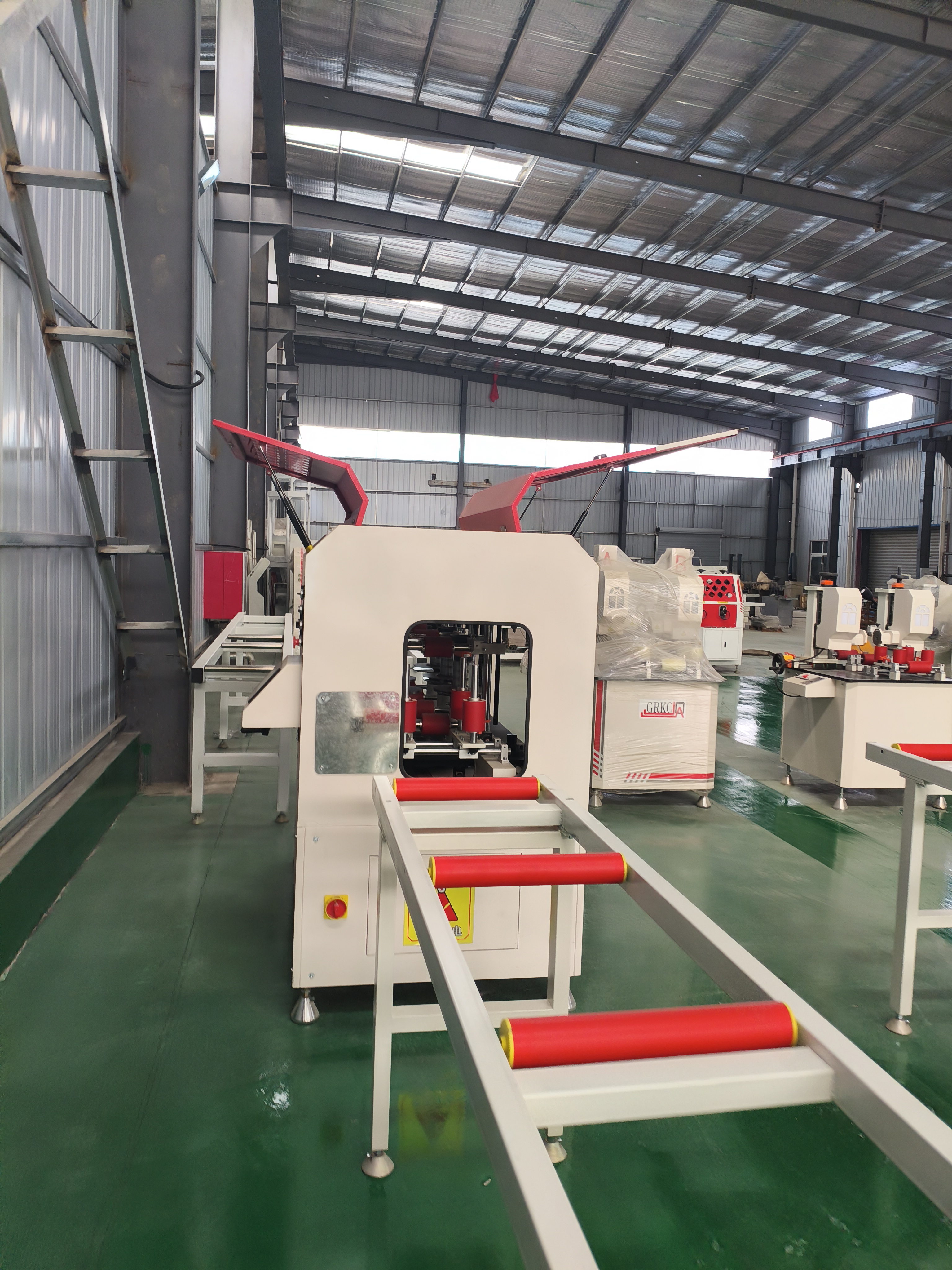 提高滾壓復合機操作安全性的方法