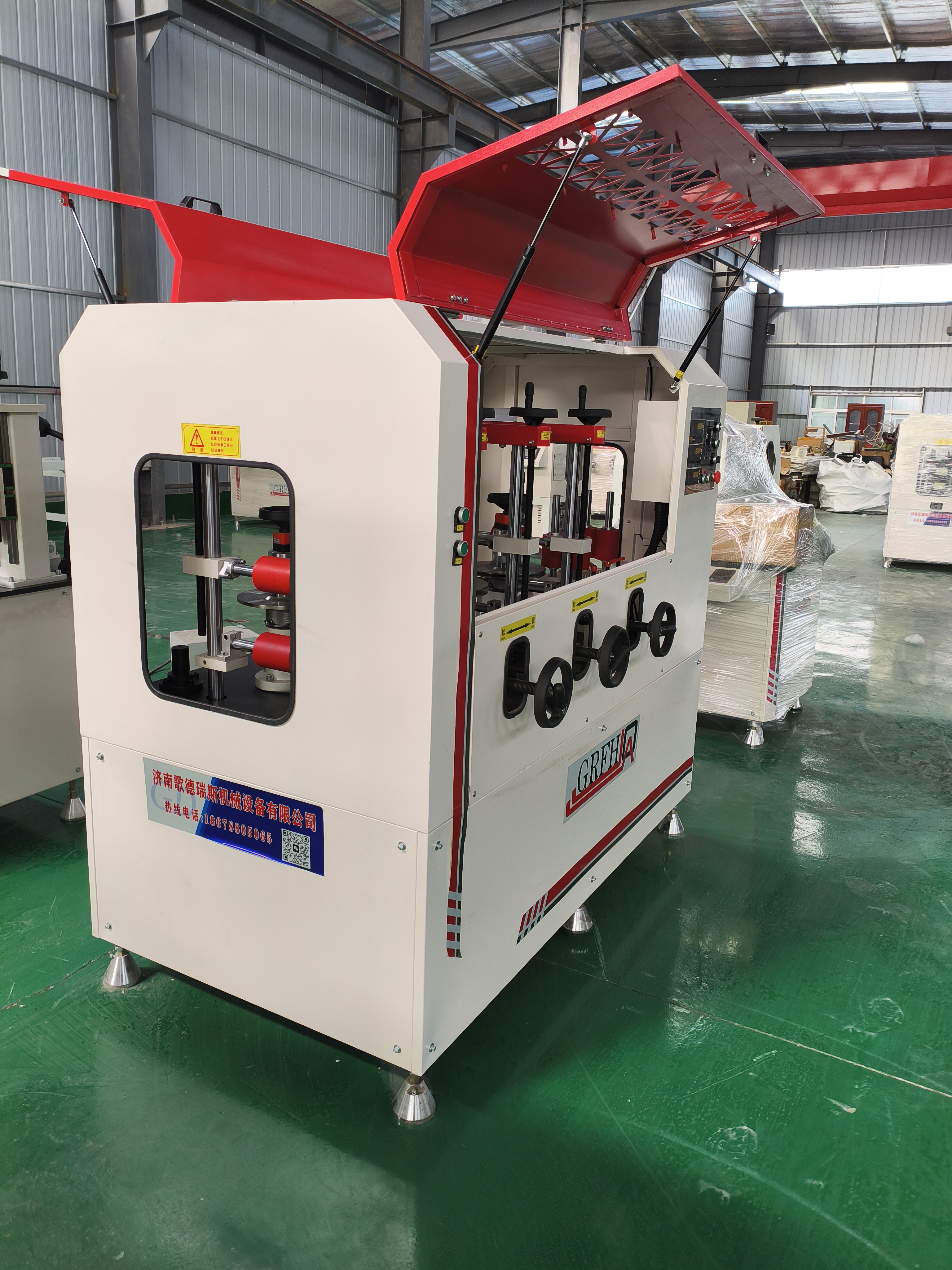 在什么情況下需要更換滾壓復合機的刀盤？